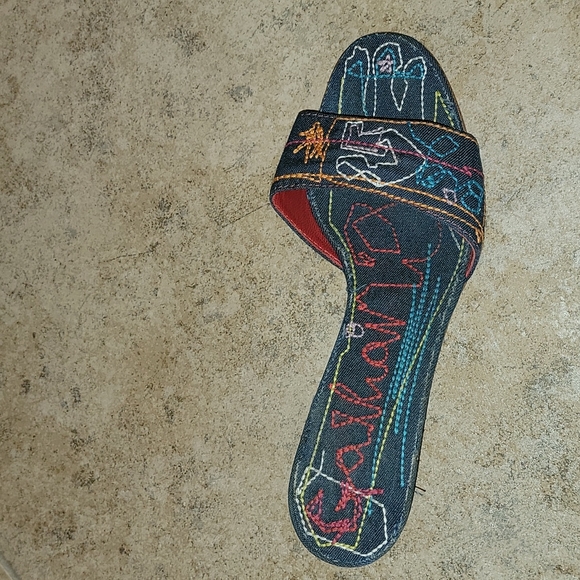 John Galliano - Picture 6 of 7